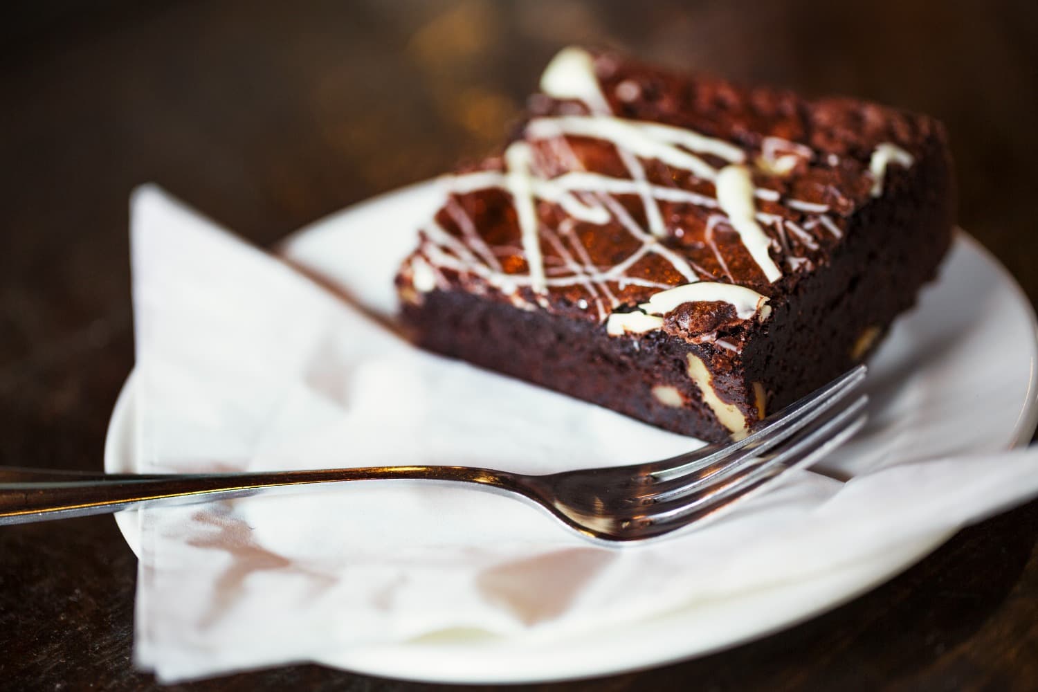 Beyaz Çikolatalı Gerçek Brownie Tarifi, Nasıl Yapılır ?